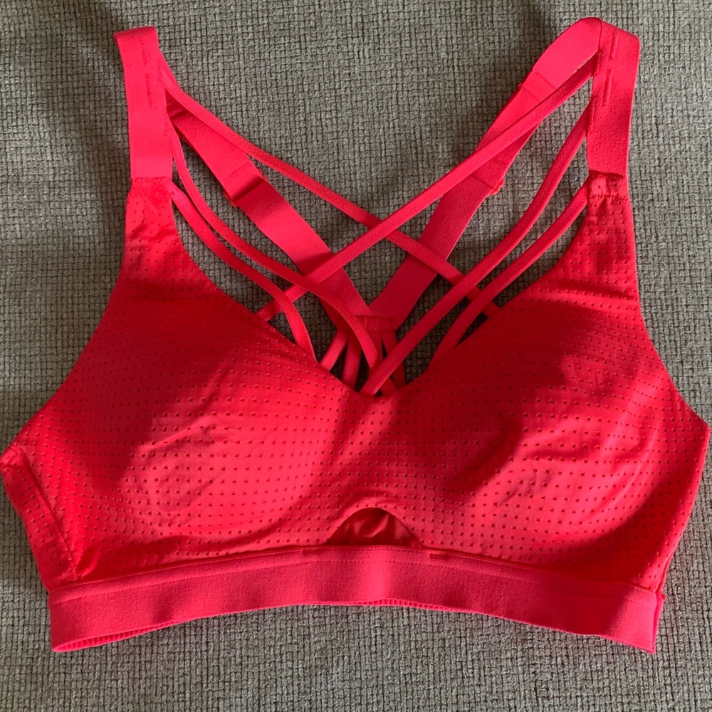 Victoria's Secret Lightweight Strappy Sports Bra